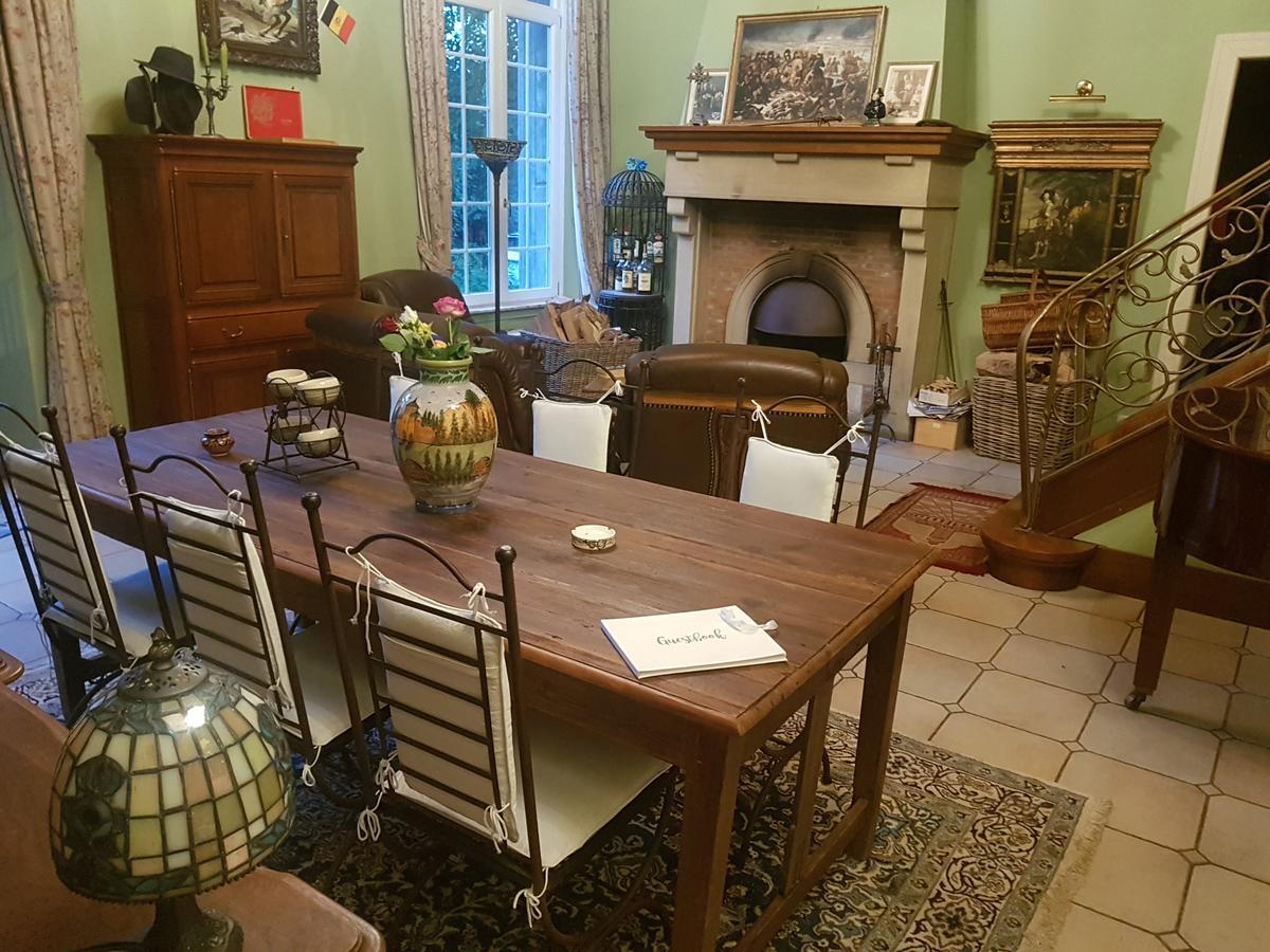 Hotel Chateau Lambert Moulinsart Hotel, Shuttle Airport, Long Term Parking, Snooker, Large Terrasse, Dinner, Breakfast *
