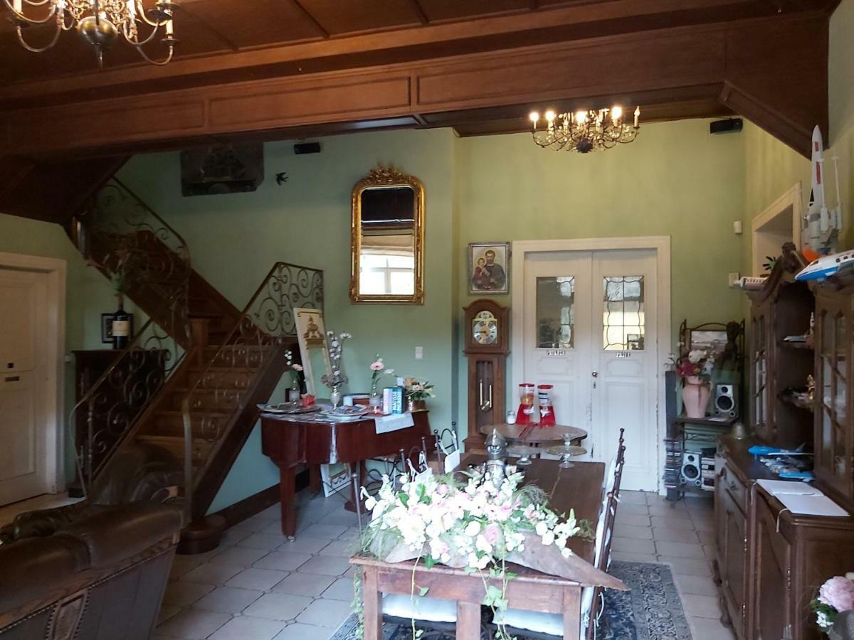 Chateau Lambert Moulinsart Hotel, Shuttle Airport, Long Term Parking, Snooker, Large Terrasse, Dinner, Breakfast * Charleroi